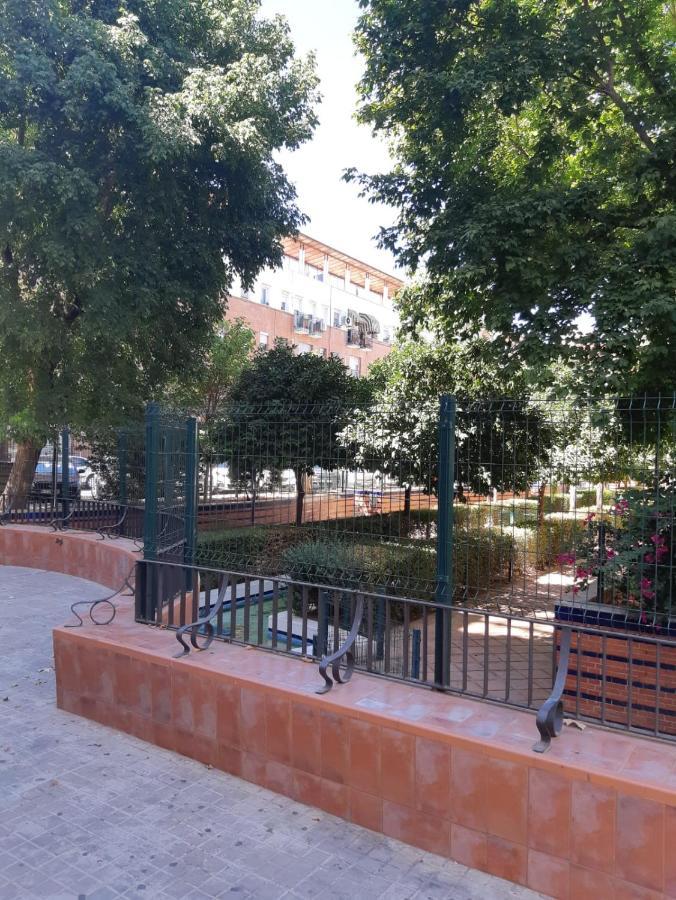 Acogedor Apartamento En Pleno Corazon De Triana Севилья Экстерьер фото